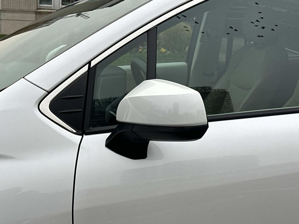 Thumbnail: 2024 Toyota Sienna - 13