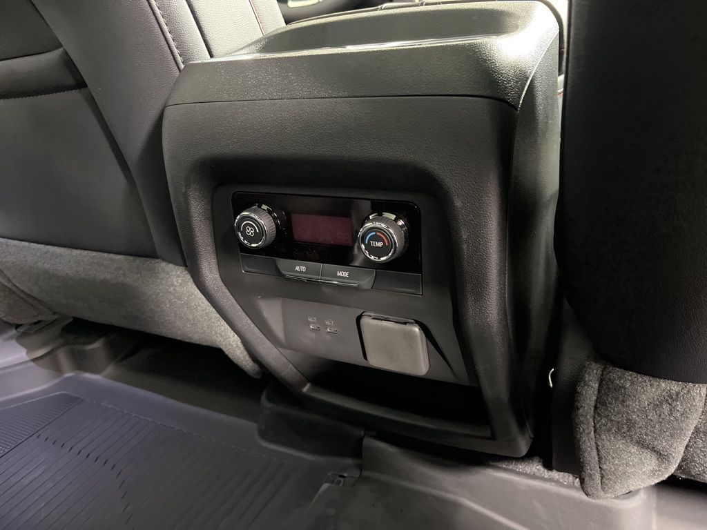 Thumbnail: 2026 Chevrolet Traverse - 17