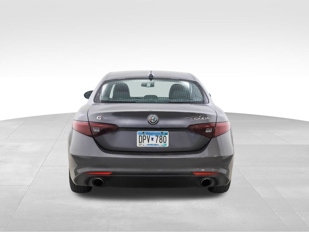 2019 Alfa Romeo Giulia Ti 4