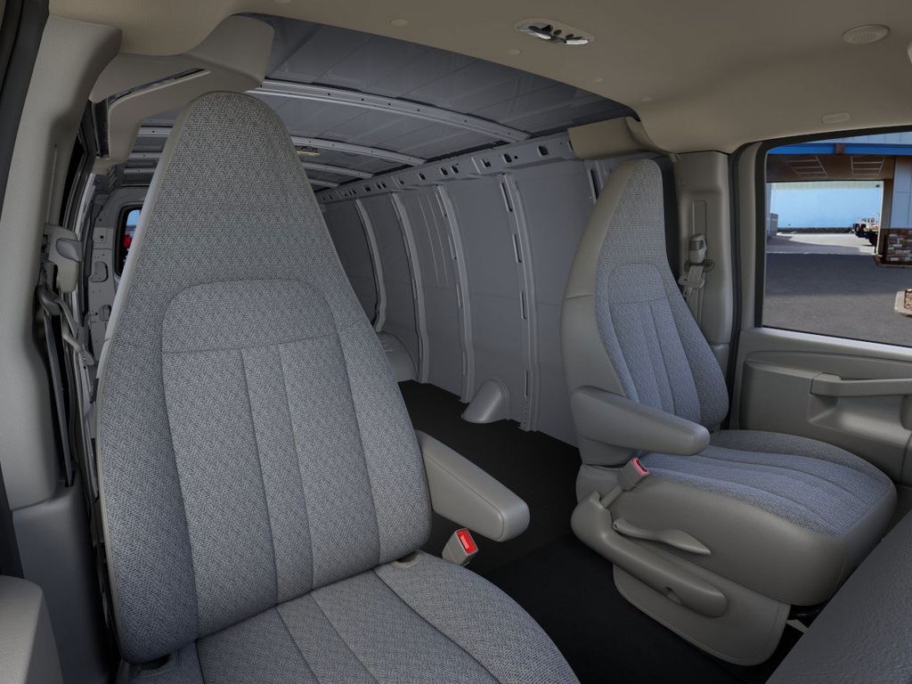 2025 Chevrolet Express 3500 Work Van