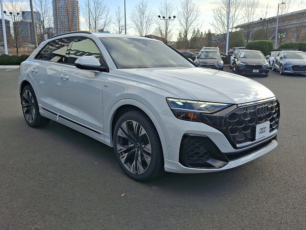 Thumbnail: 2026 Audi Q8 - 2