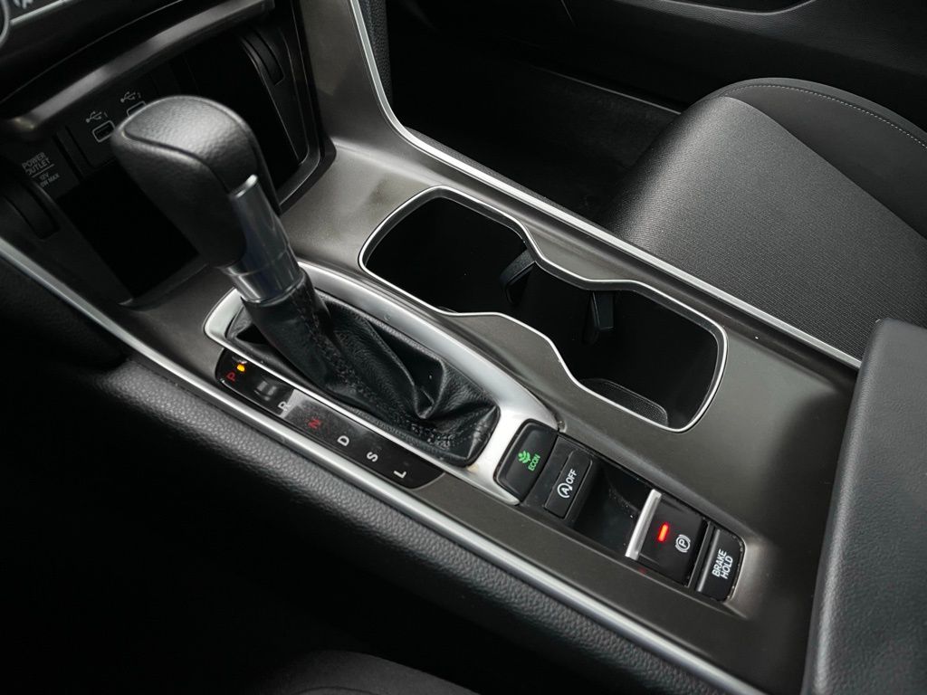 Thumbnail: 2022 Honda Accord - 20