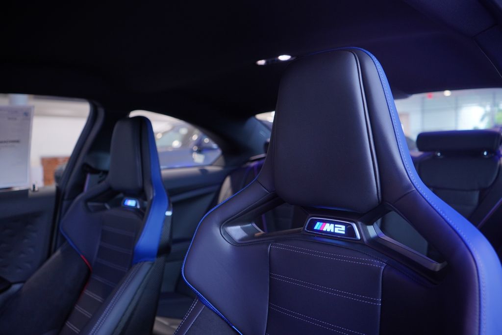 Thumbnail: 2025 BMW M2 - 9