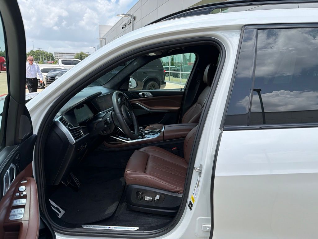 2020 BMW X7 xDrive40i White at Bayshore Chrysler Jeep Dodge Ram