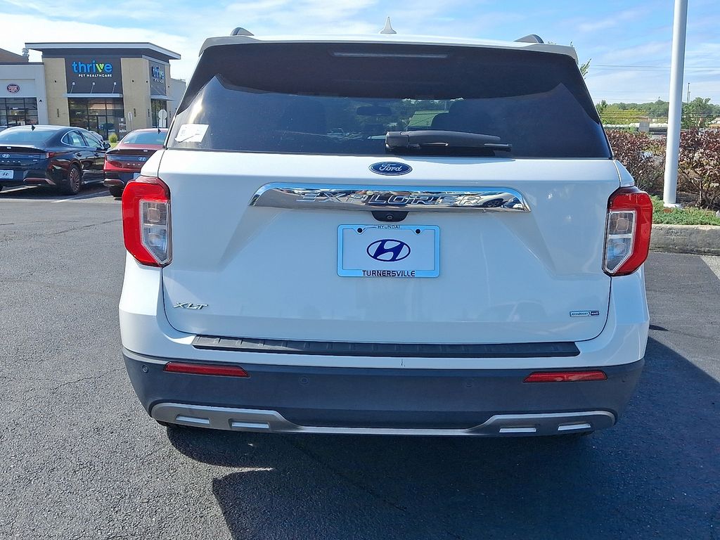 Thumbnail: 2020 Ford Explorer - 5