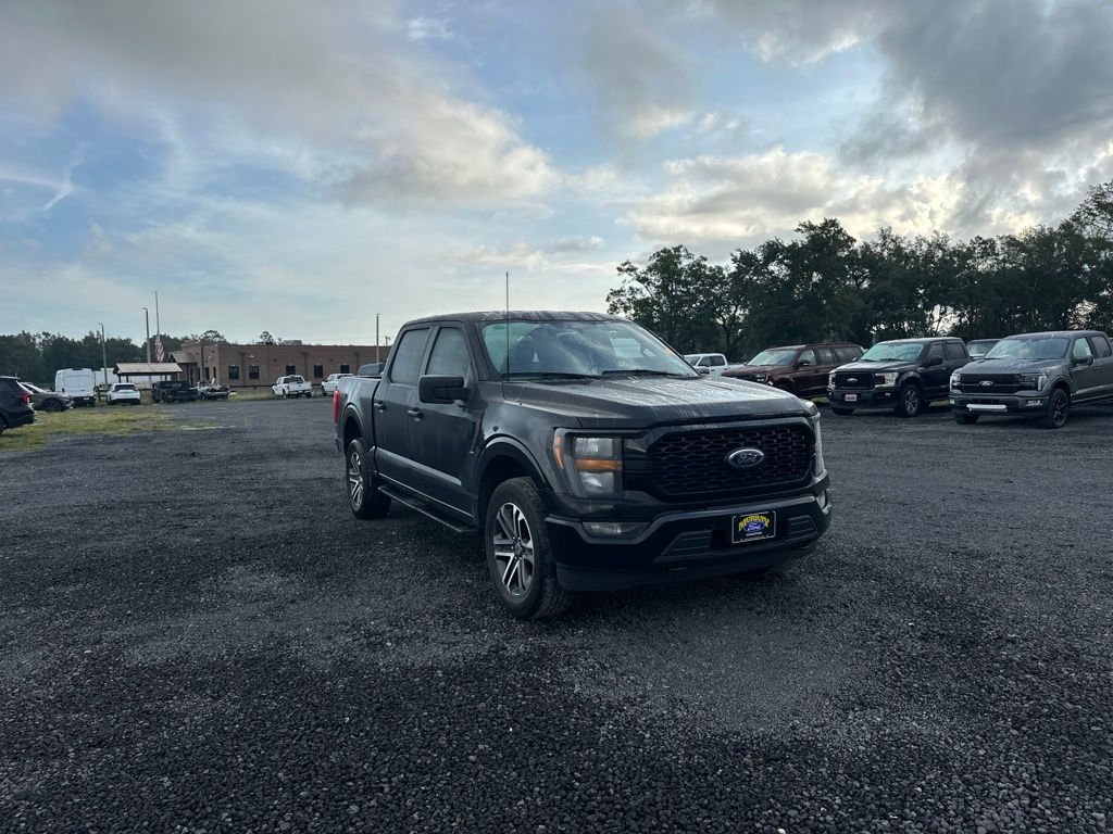 2023 Black Metallic Ford F-150 XL 4X4 Truck