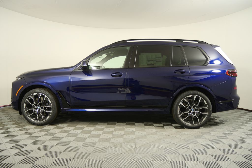 Thumbnail: 2026 BMW X7 - 6