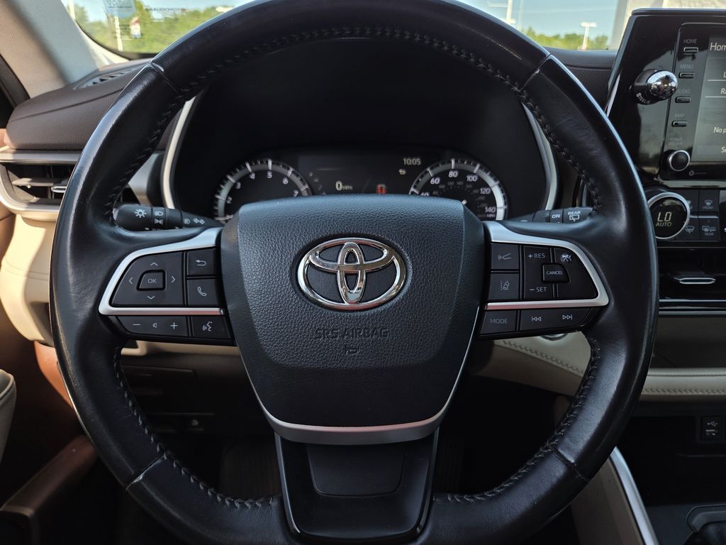 Used 2022 Toyota Highlander SUV
