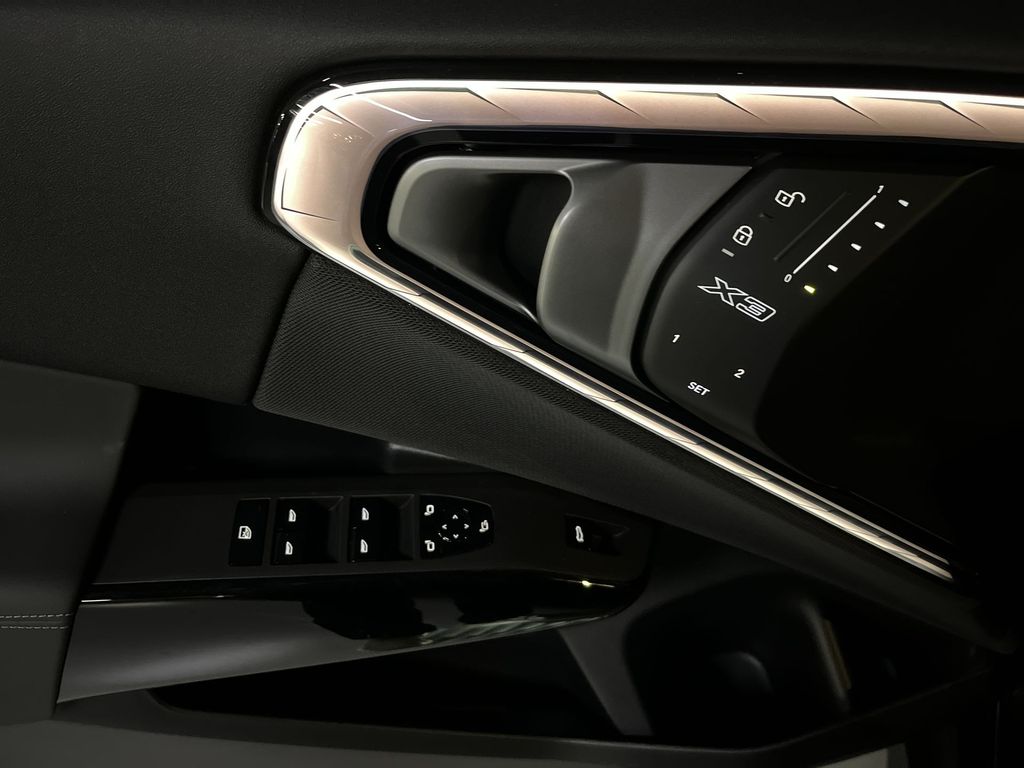 Thumbnail: 2026 BMW X3 - 13