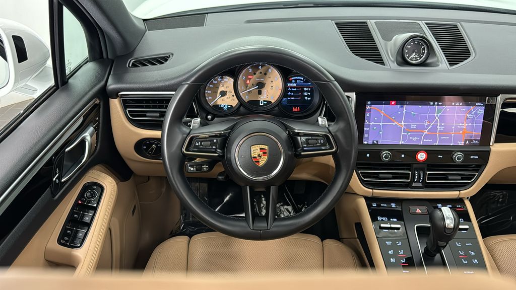 2024 Porsche Macan S 11