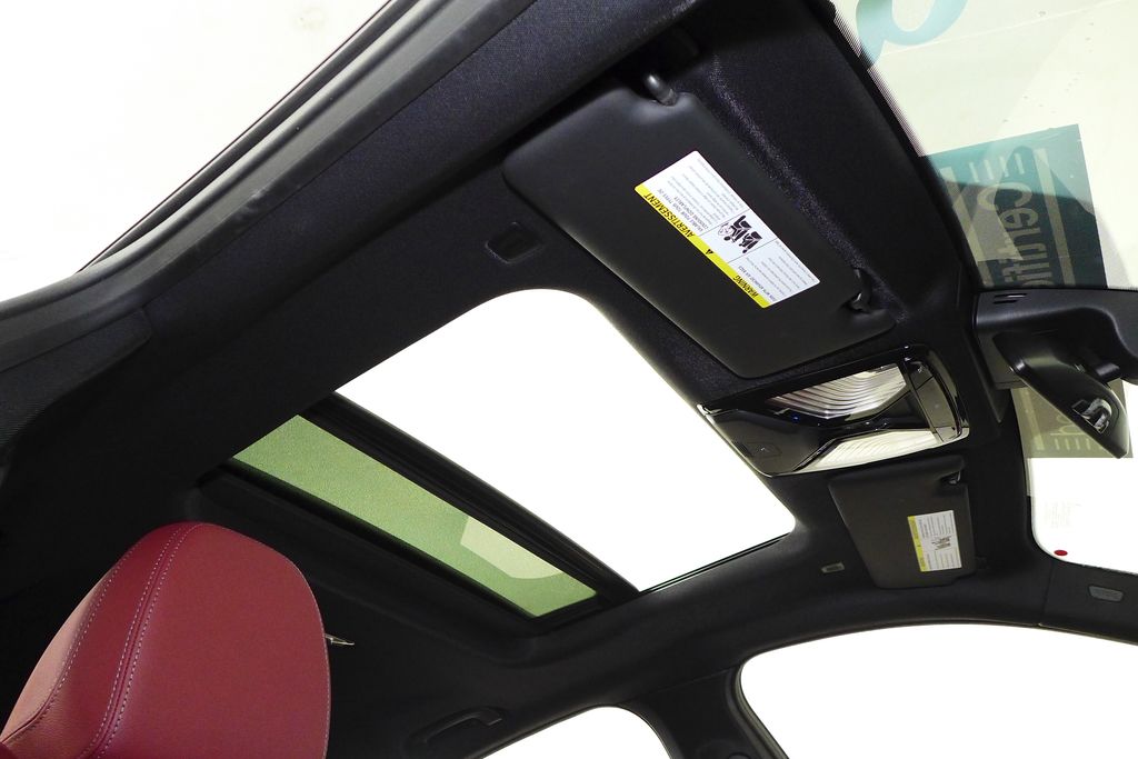 Thumbnail: 2023 BMW i4 - 18