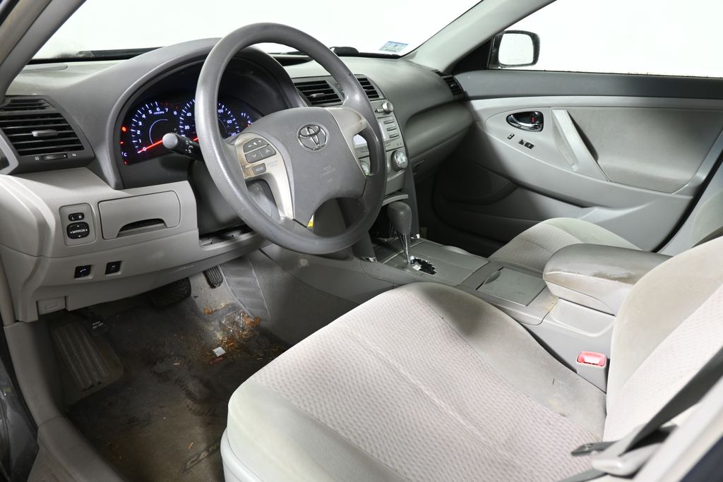 Thumbnail: 2011 Toyota Camry - 4
