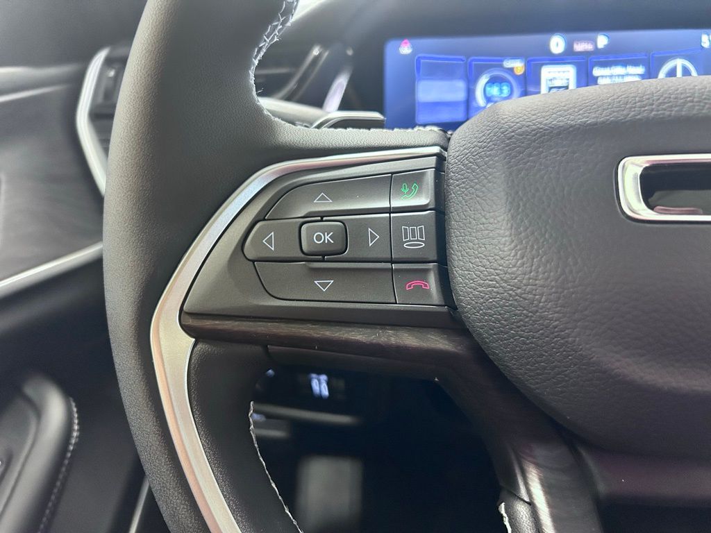 new 2026 Jeep Grand Cherokee car, priced at $49,995