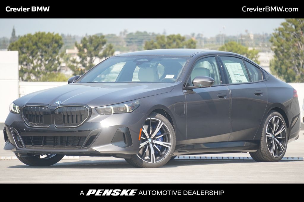Thumbnail: 2026 BMW 5 Series - 1