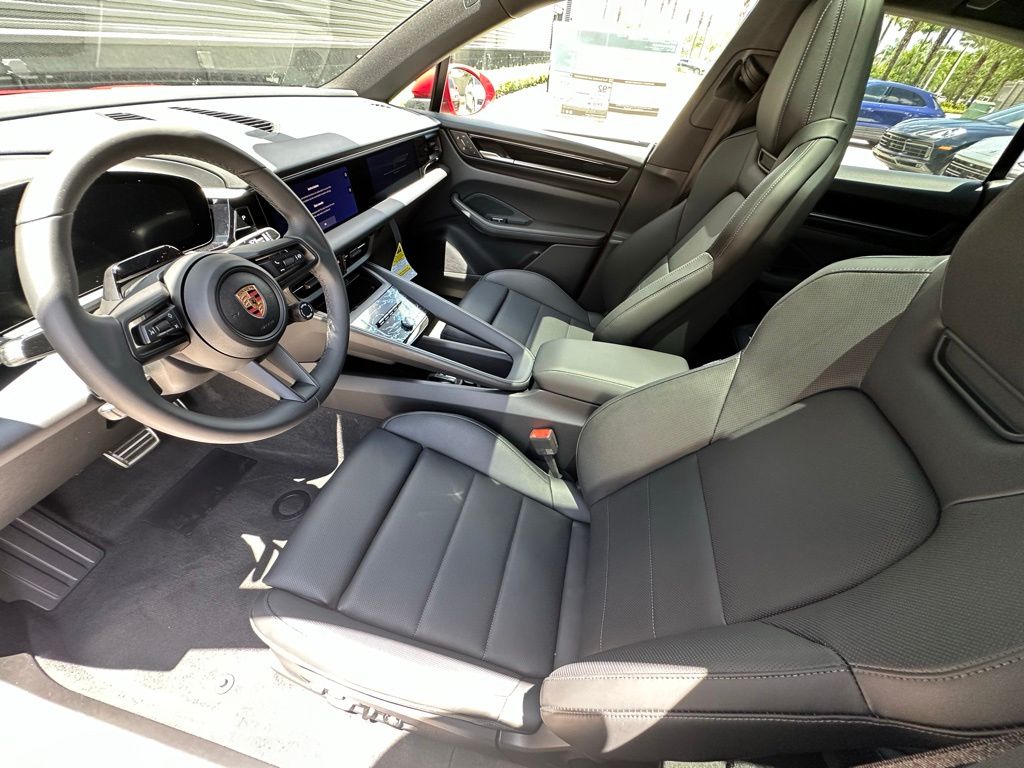 Thumbnail: 2026 Porsche Macan - 4