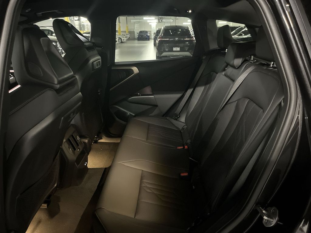 Thumbnail: 2025 BMW X3 - 23