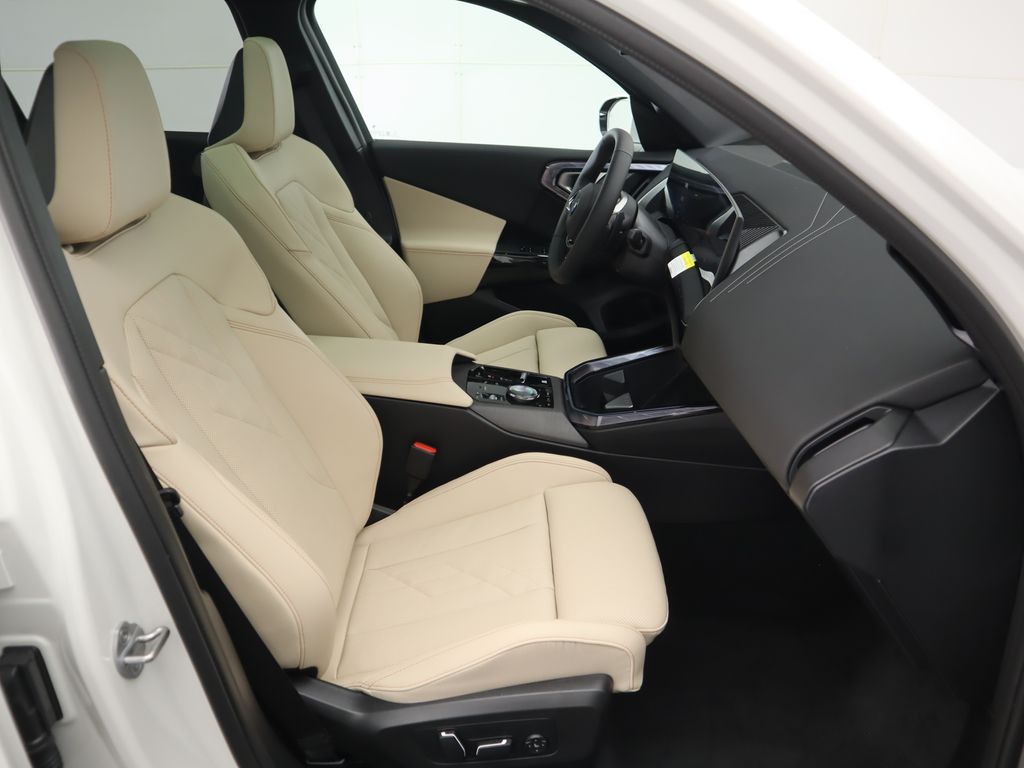 Thumbnail: 2026 BMW X3 - 22