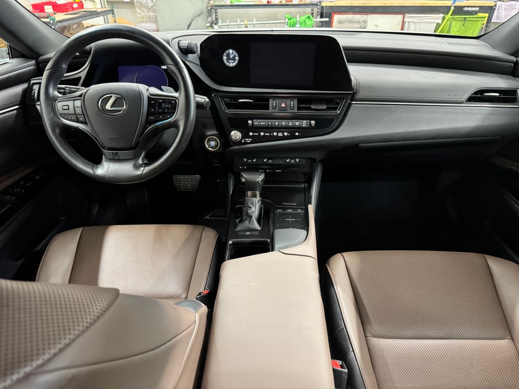 2022 Lexus ES 350