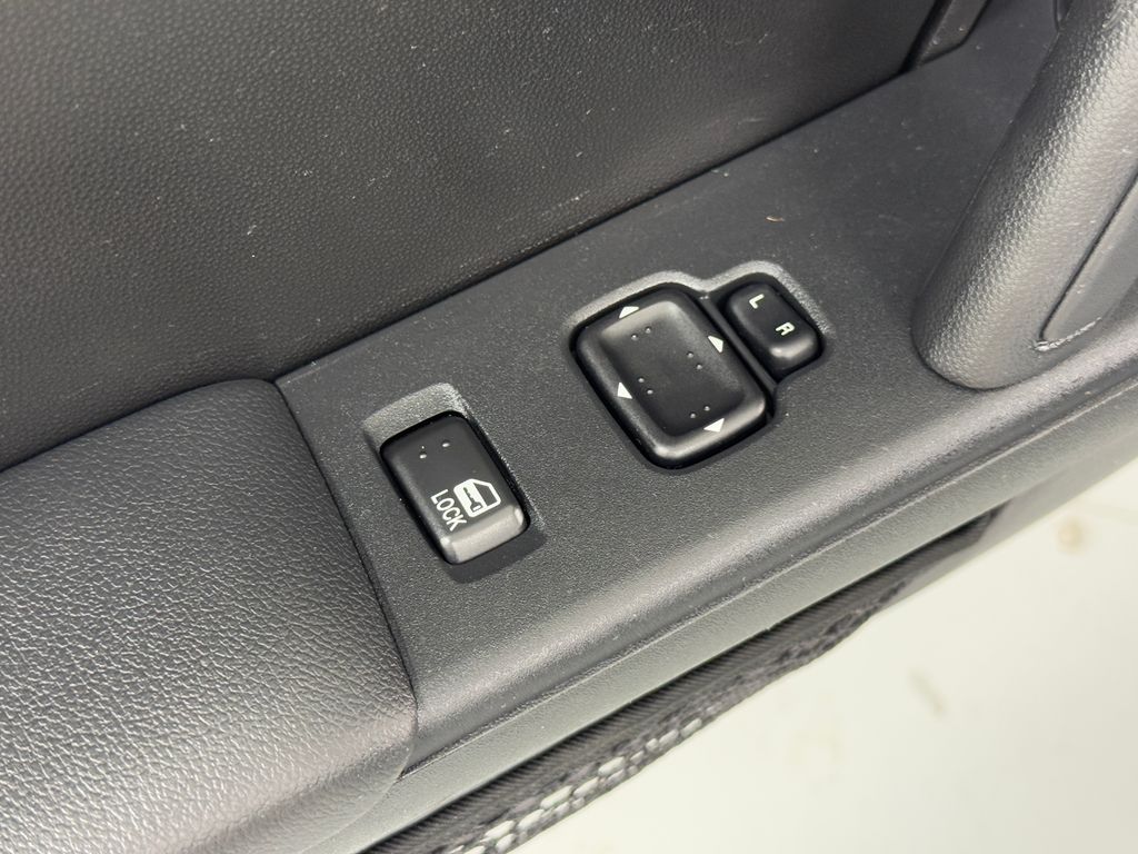 Used 2013 Gray Mazda Sport image 21