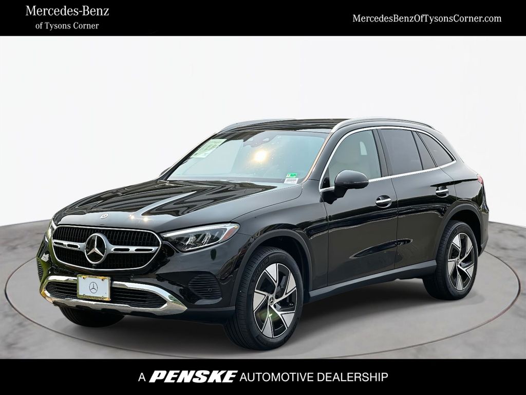2024 Mercedes-Benz GLC 300 Hero Image