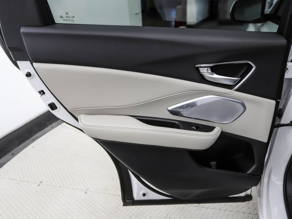 Thumbnail: 2025 Acura RDX - 20