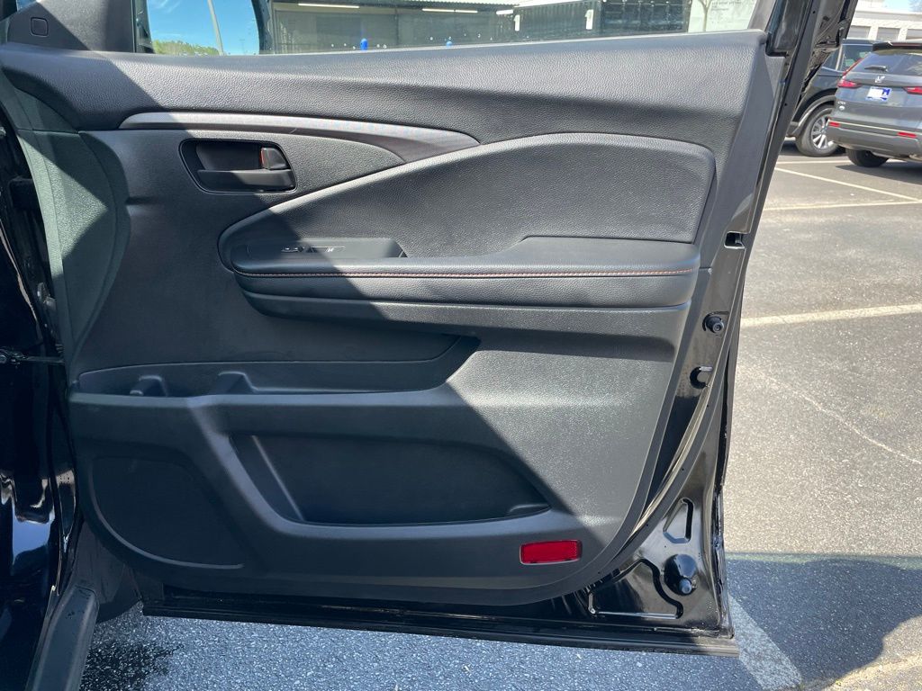 Thumbnail: 2023 Honda Passport - 30