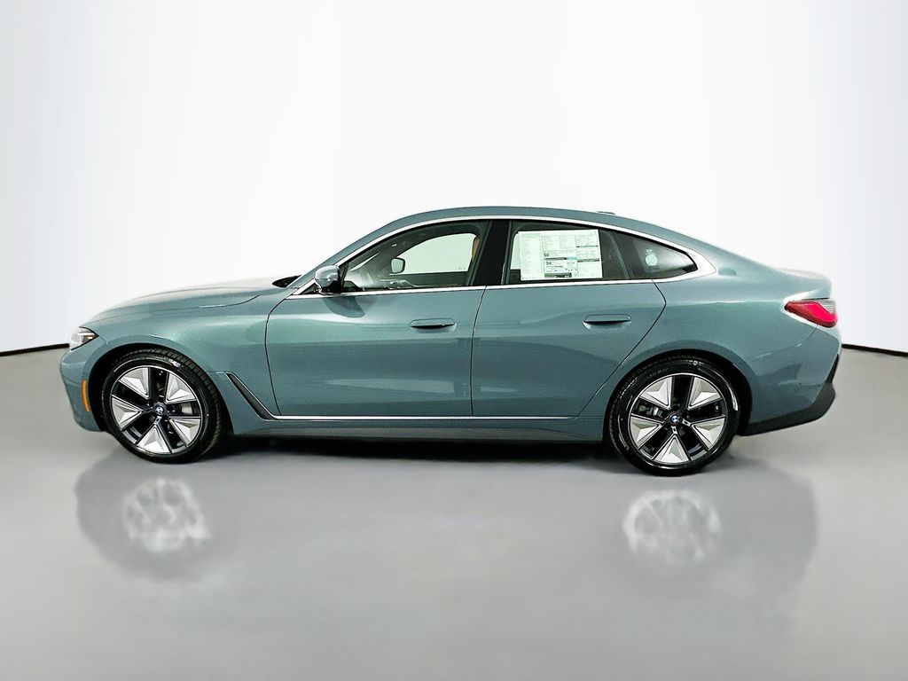 Thumbnail: 2026 BMW i4 - 8