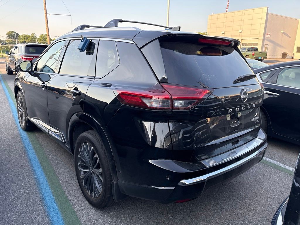 2026 Nissan Rogue — photo 10