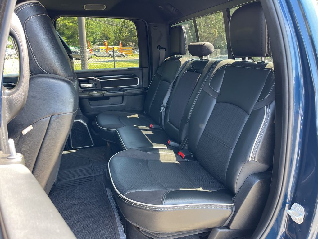 2500 Crew Cab Laramie