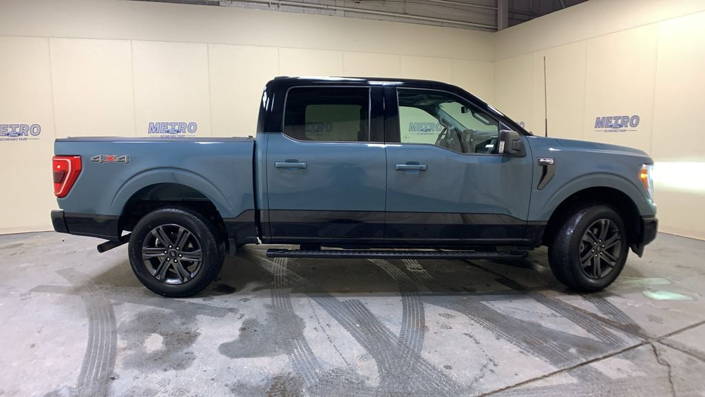 View vehicle photo 2