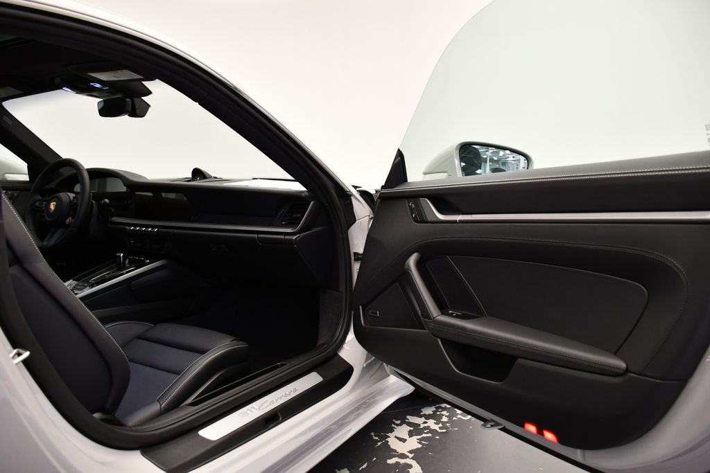 2026 Porsche 911 - Photo 46