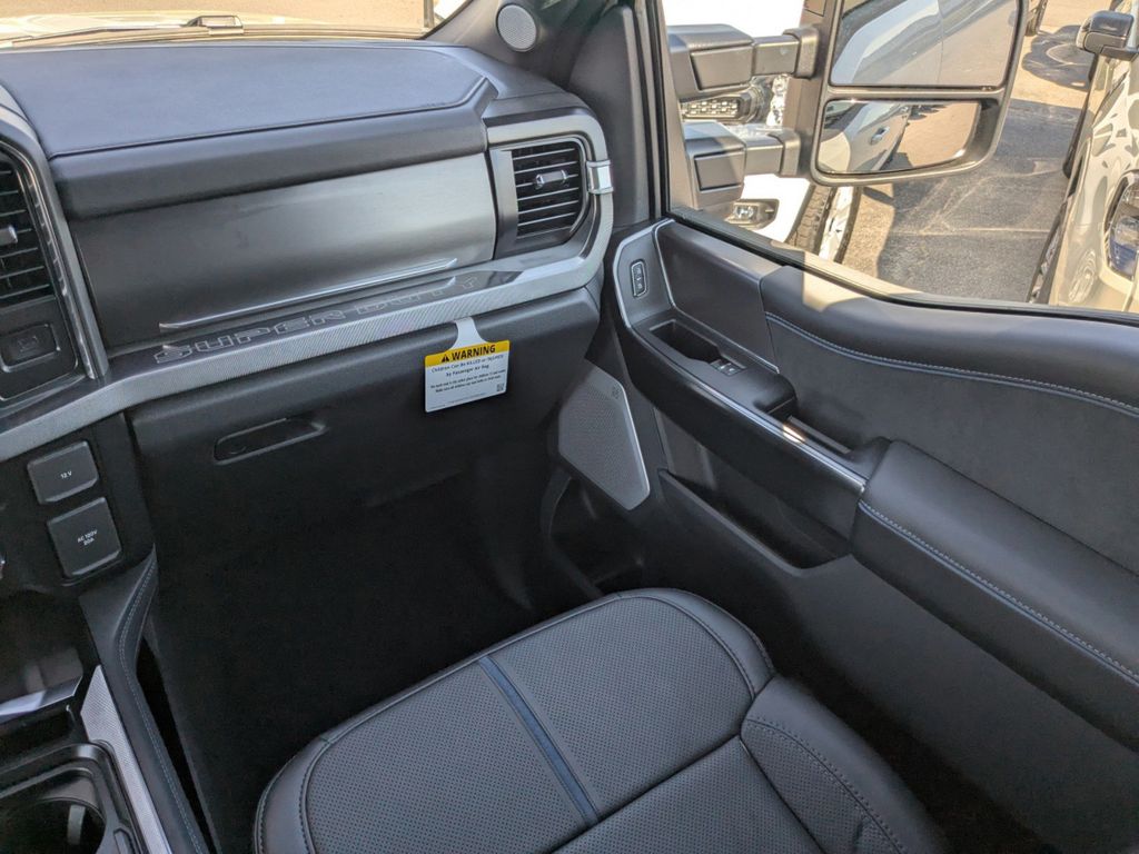 2026 Ford F-350 Super Duty Platinum