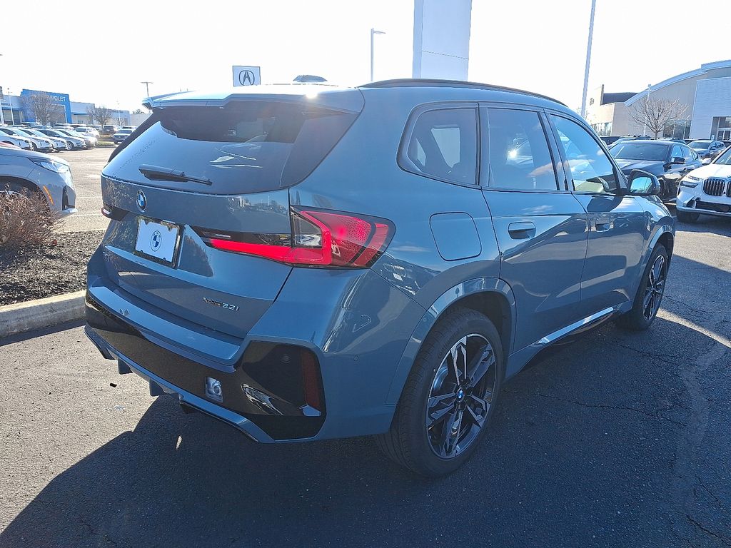 Thumbnail: 2026 BMW X1 - 4