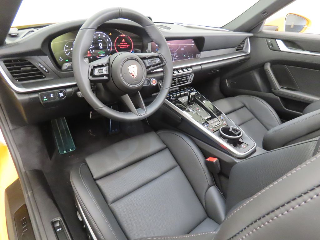 Thumbnail: 2026 Porsche 911 - 4