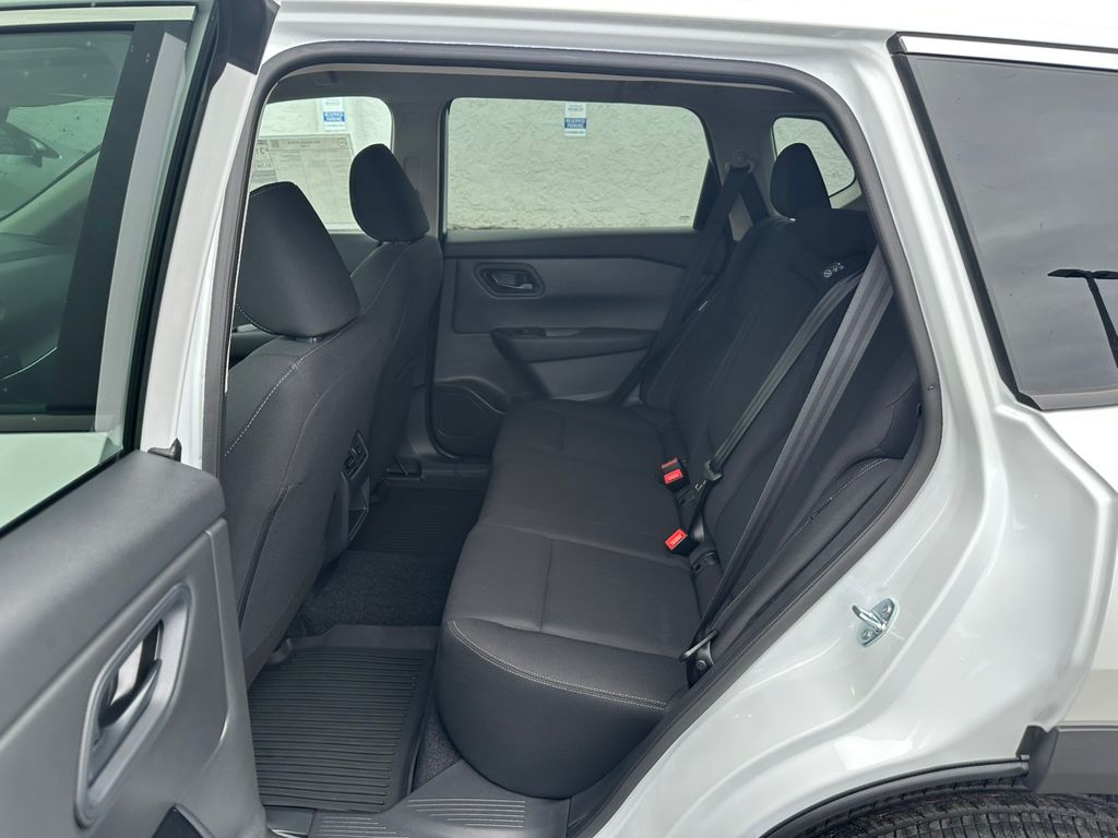 2025 Nissan Rogue S
