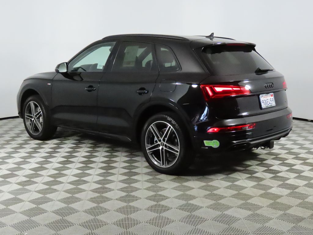 Thumbnail: 2023 Audi Q5 - 3