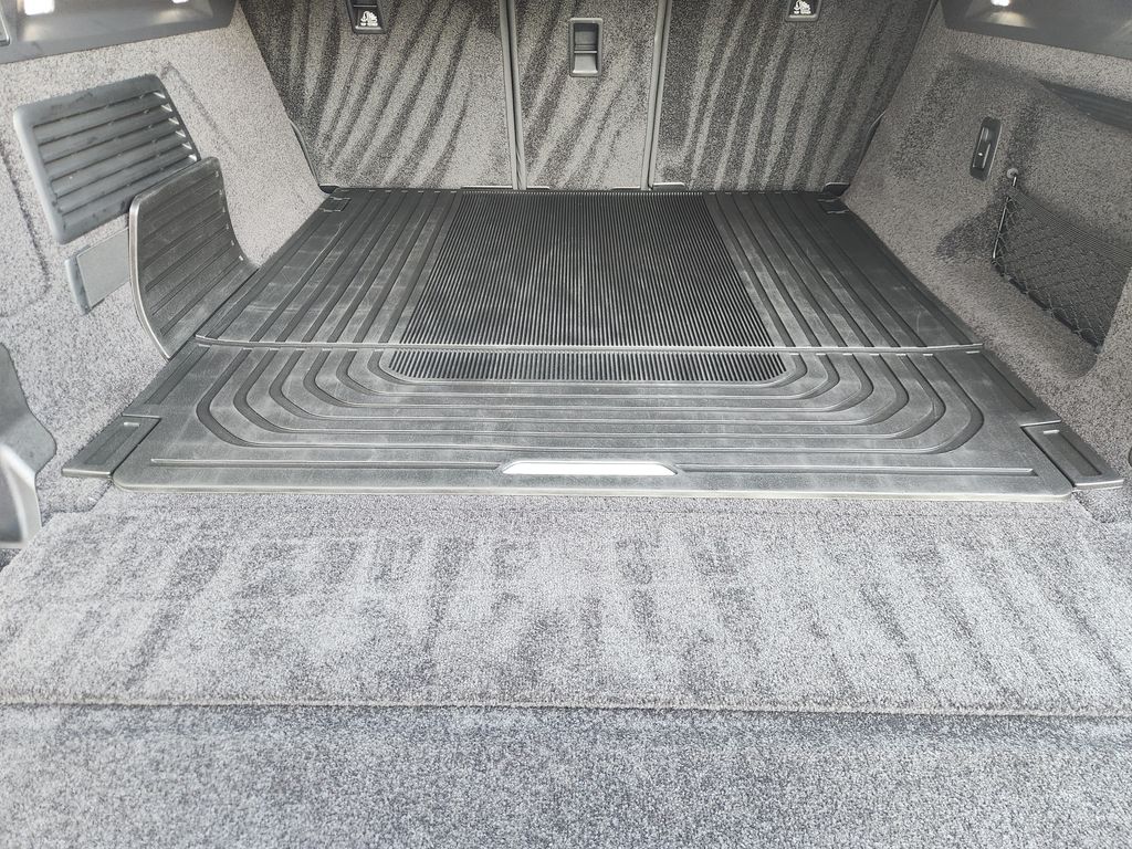 2024 Land Rover Range Rover SE Black at Bayway Cadillac of The Woodlands