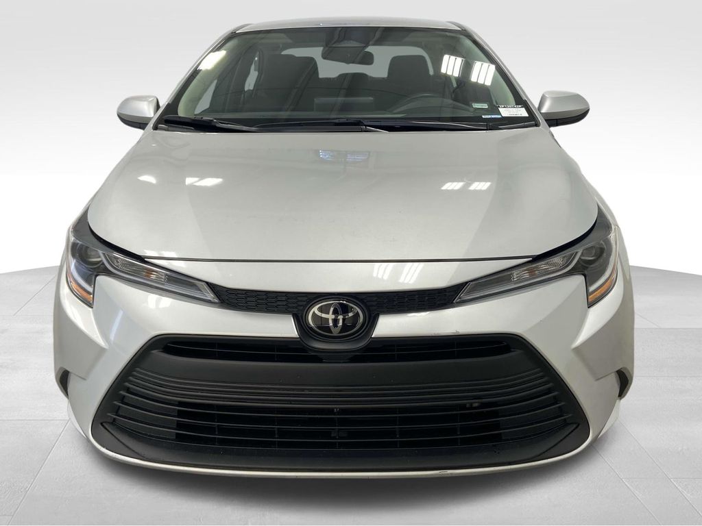 2024 Toyota Corolla LE photo 6