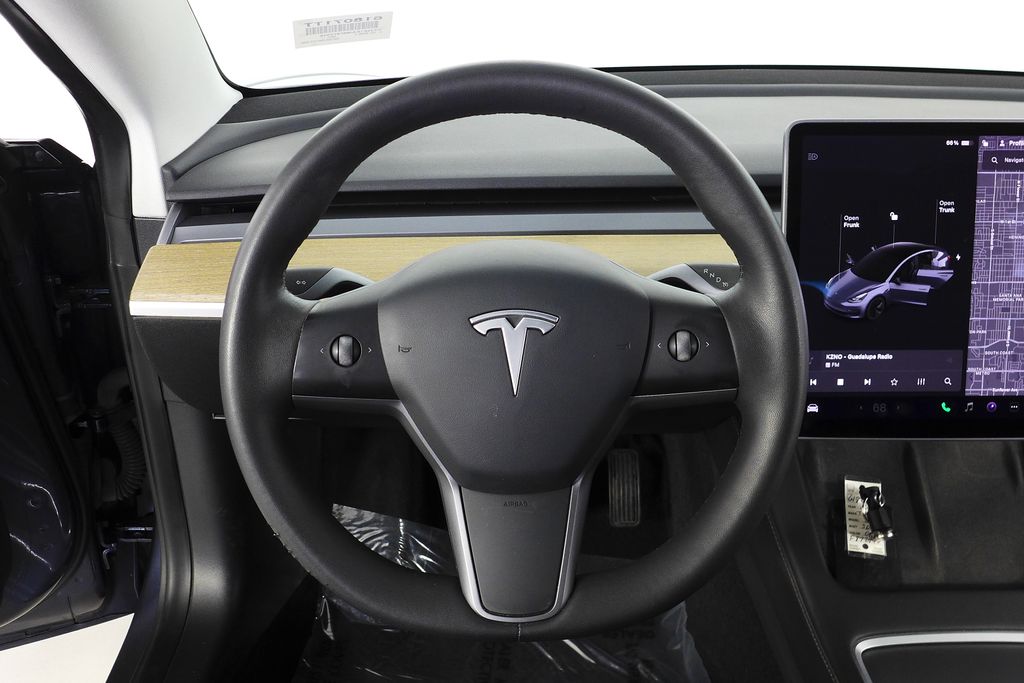 Thumbnail: 2021 Tesla Model 3 - 27