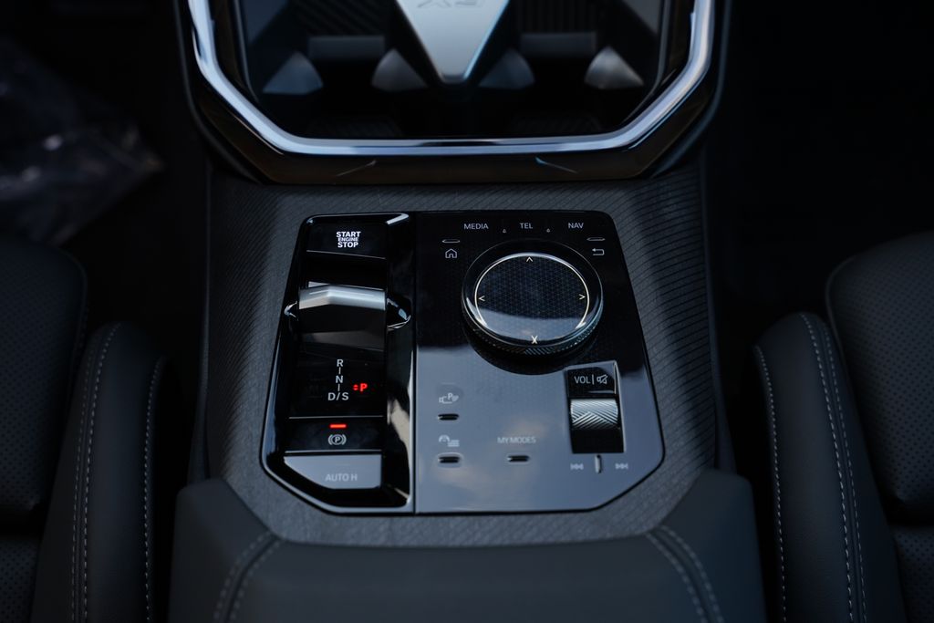 Thumbnail: 2026 BMW X3 - 17