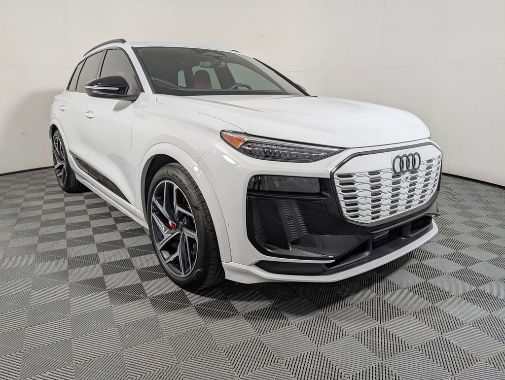 2025 Audi SQ6 e-tron