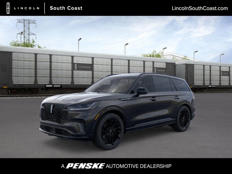 Thumbnail: 2025 Lincoln Aviator - 1