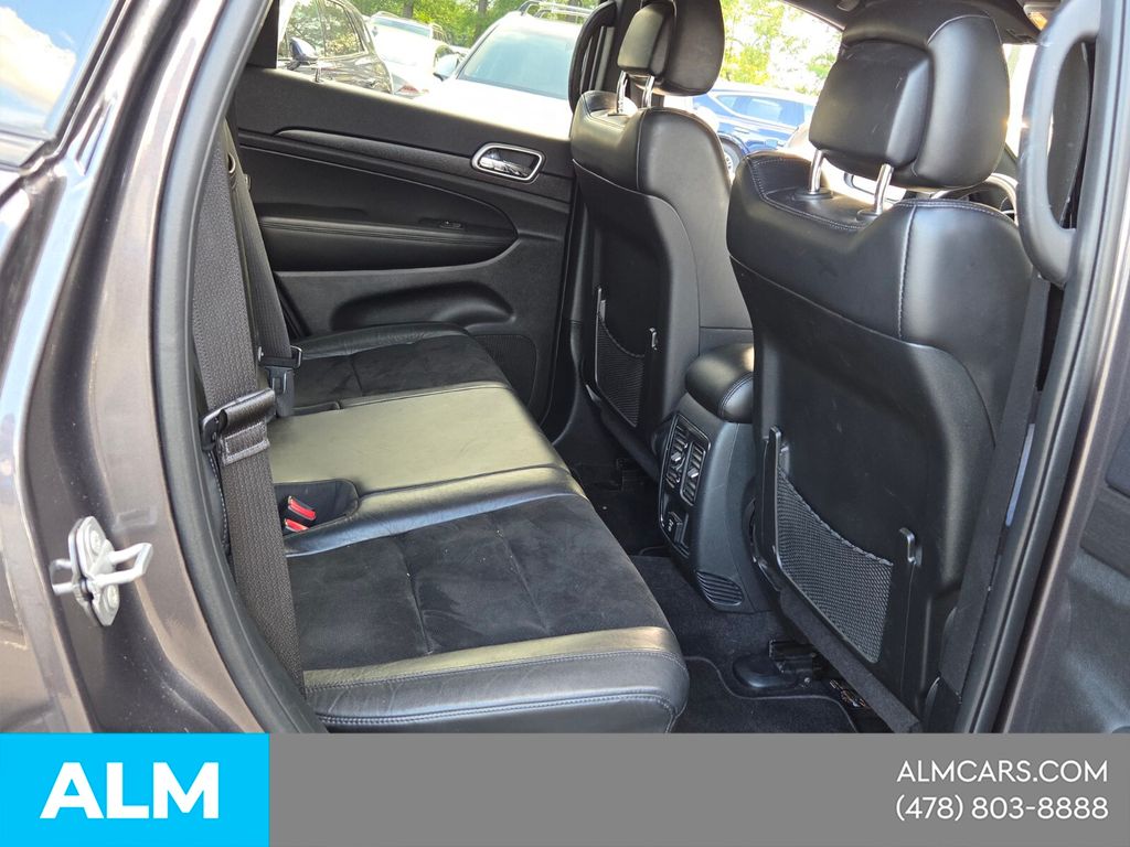 Used 2017 Gray Jeep Altitude image 19