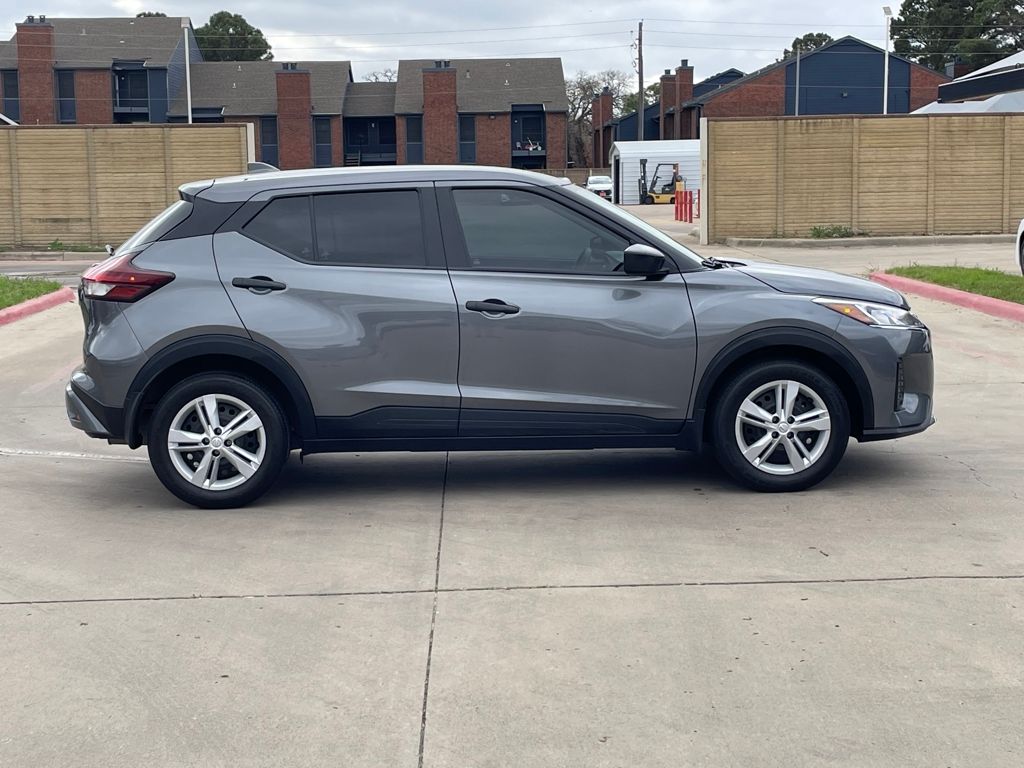 2024 Nissan Kicks