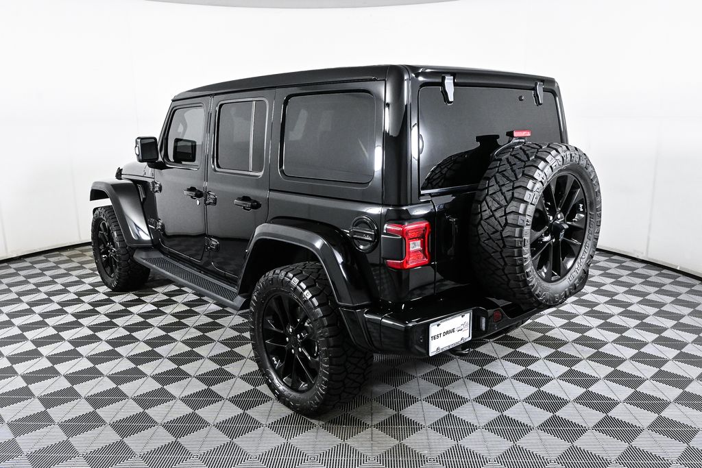 2023 Jeep Wrangler Sahara 4