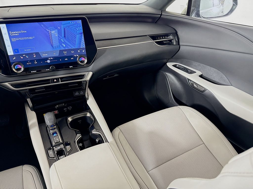 Thumbnail: 2023 Lexus RX - 25