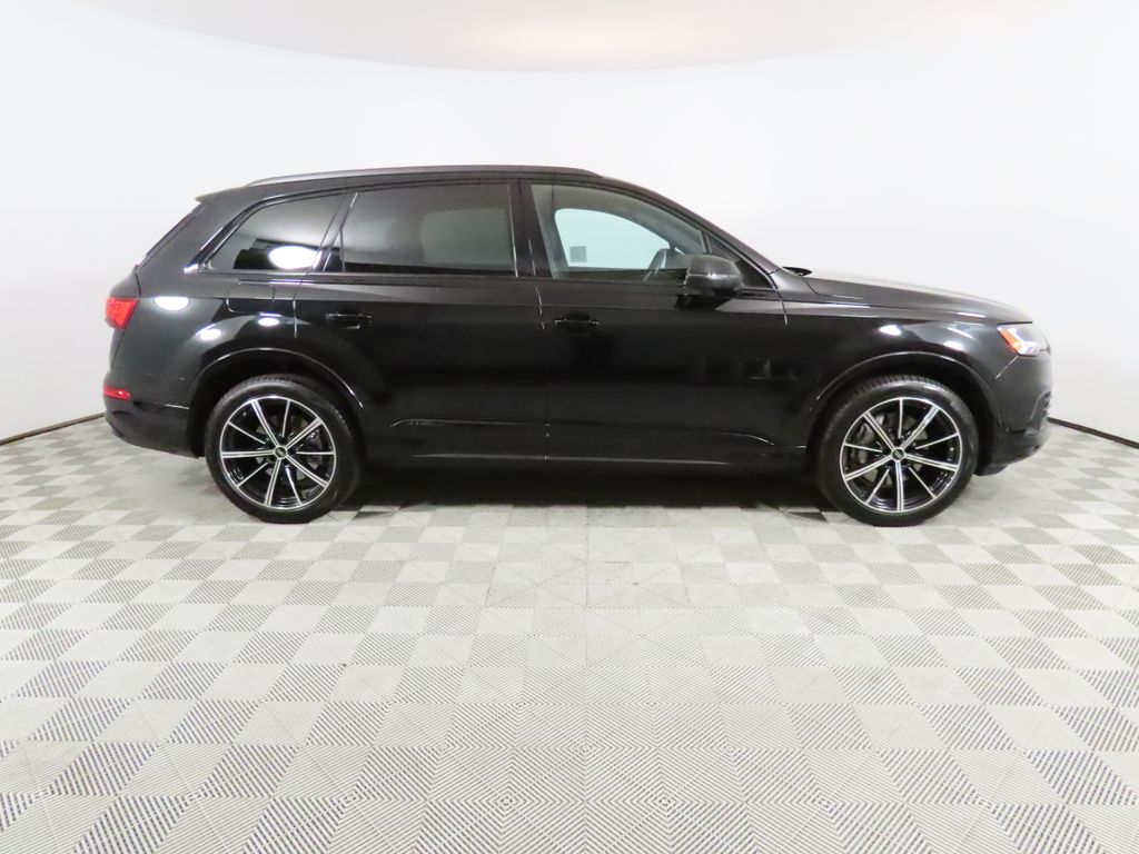Thumbnail: 2023 Audi Q7 - 6