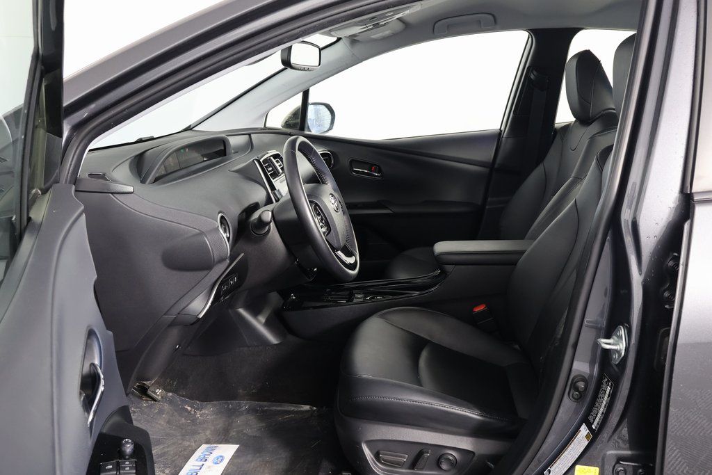 Thumbnail: 2019 Toyota Prius - 9