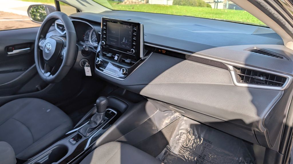 Used 2021 Toyota Corolla LE 4D Sedan