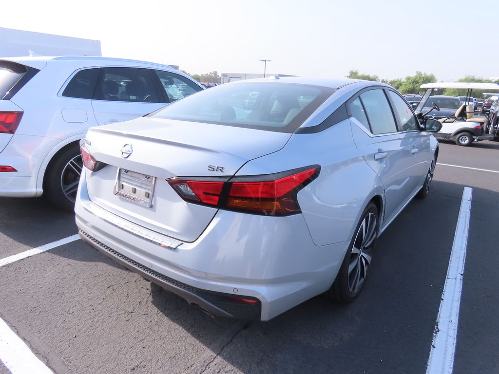 Thumbnail: 2022 Nissan Altima - 4